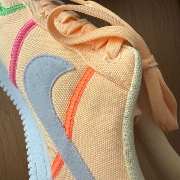 Nike Air Force 1 LX-Melon Tint - Picture 7 of 9